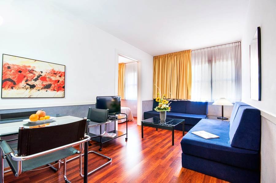 Apartamentos Descartes บาร์เซโลนา ภายนอก รูปภาพ
