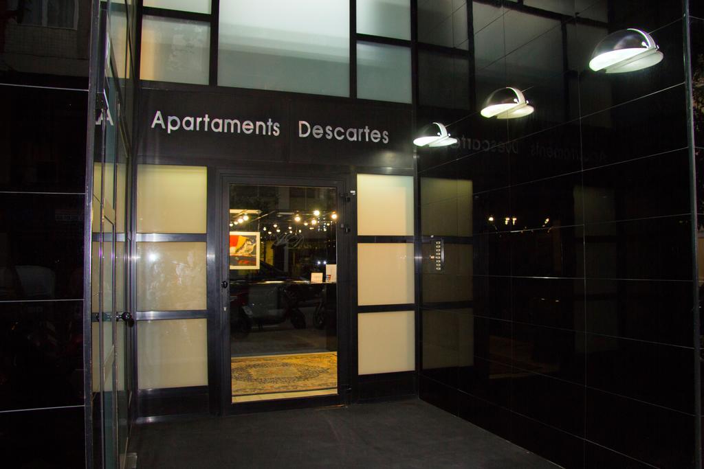 Apartamentos Descartes บาร์เซโลนา ภายนอก รูปภาพ