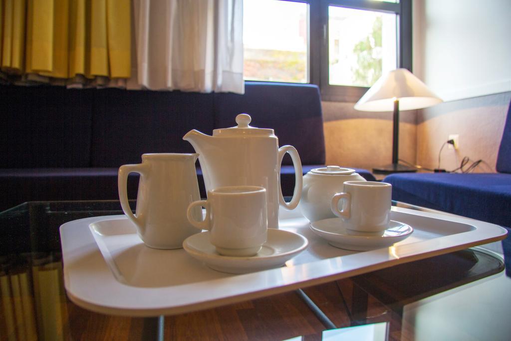 Apartamentos Descartes บาร์เซโลนา ภายนอก รูปภาพ