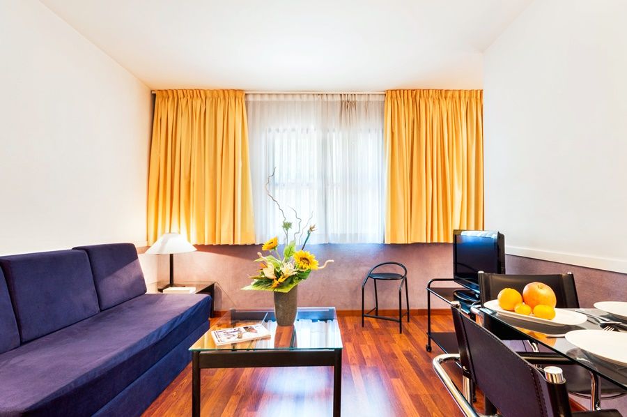 Apartamentos Descartes บาร์เซโลนา ภายนอก รูปภาพ