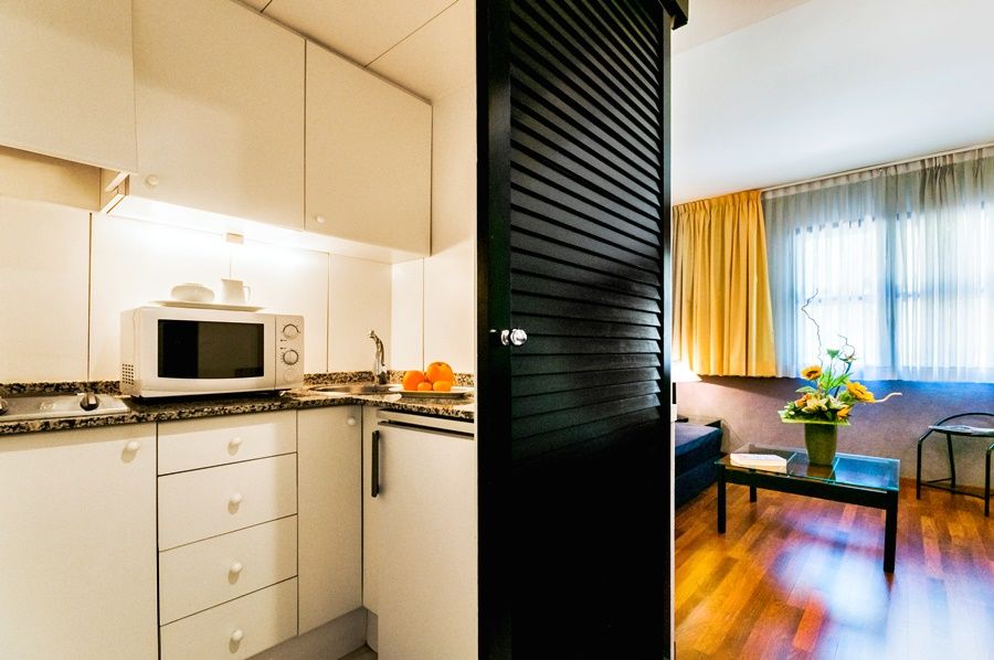 Apartamentos Descartes บาร์เซโลนา ภายนอก รูปภาพ