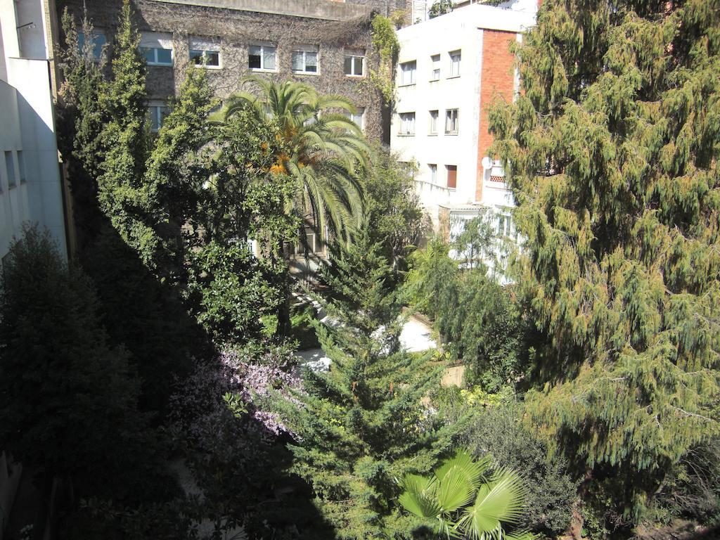Apartamentos Descartes บาร์เซโลนา ภายนอก รูปภาพ